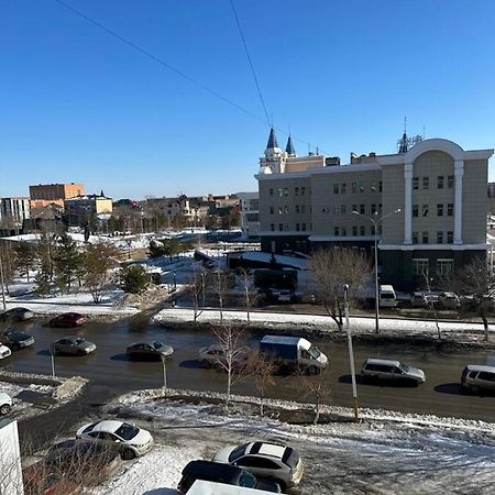 Новая Современная Квартира В Центре Города Kostanay Exterior foto